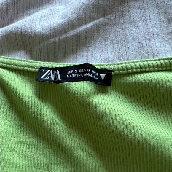 Zara Ruffle Top - Picture 5 of 5